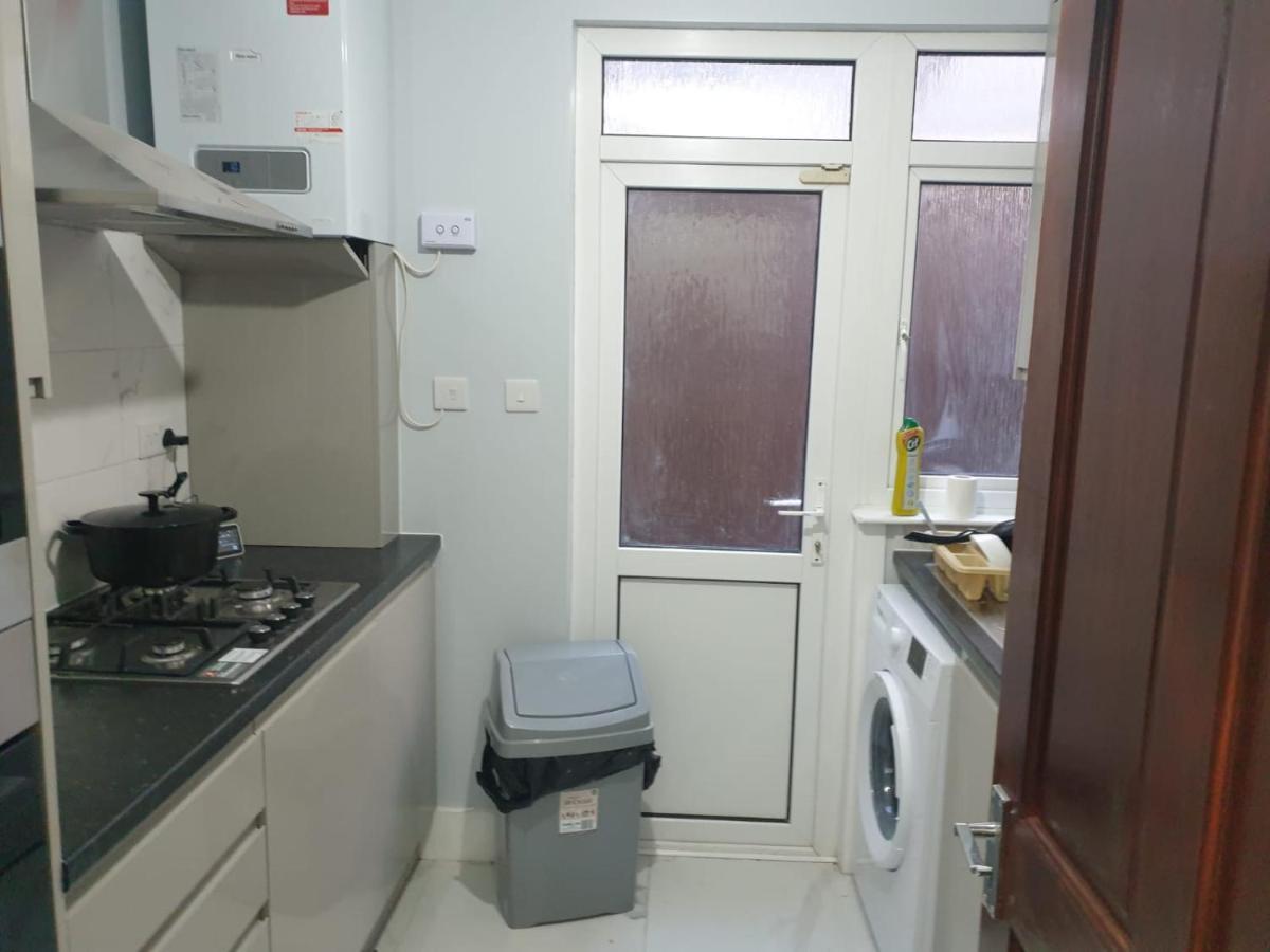 Burney Tomar House Appartement Croydon Buitenkant foto