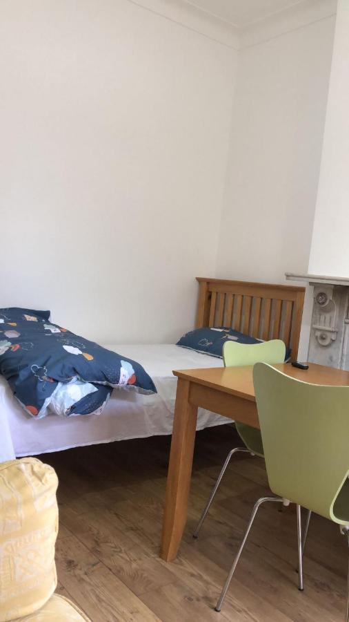 Burney Tomar House Appartement Croydon Buitenkant foto